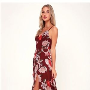 Lulus burgundy floral maxi dress